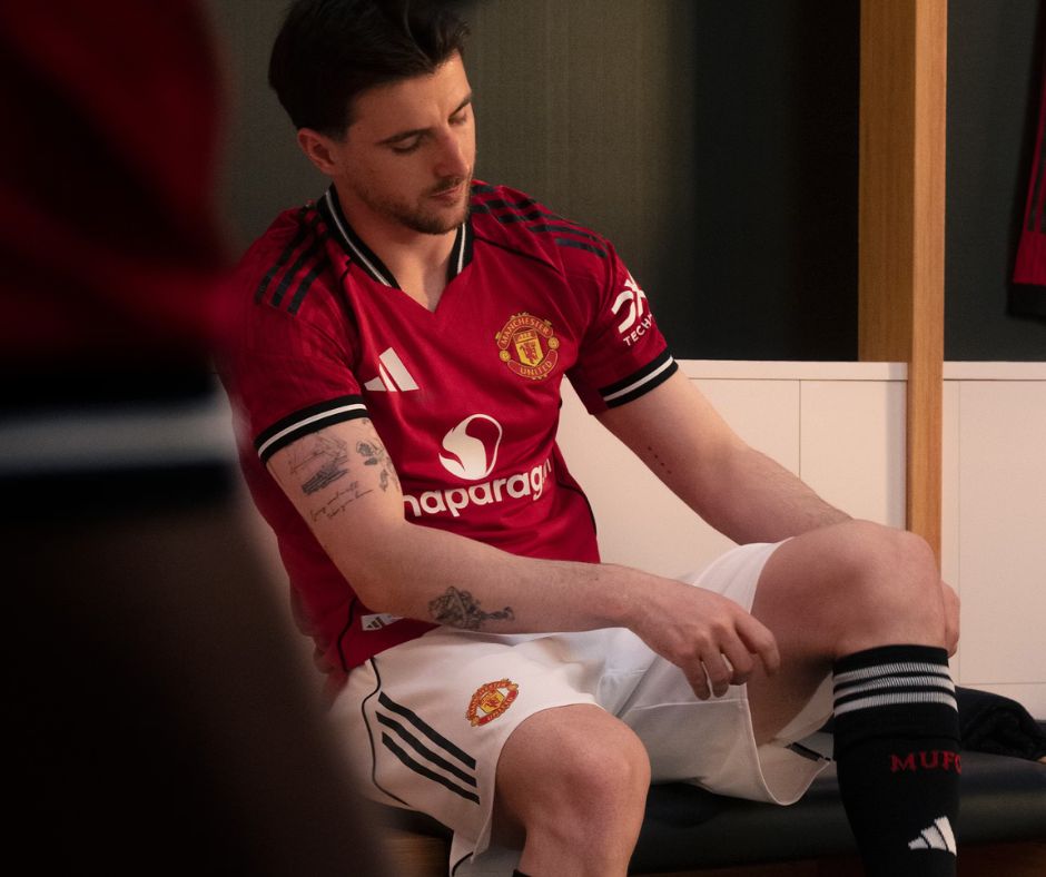Manchester United 2025/26 Player's Edition Home Jersey Shirt
