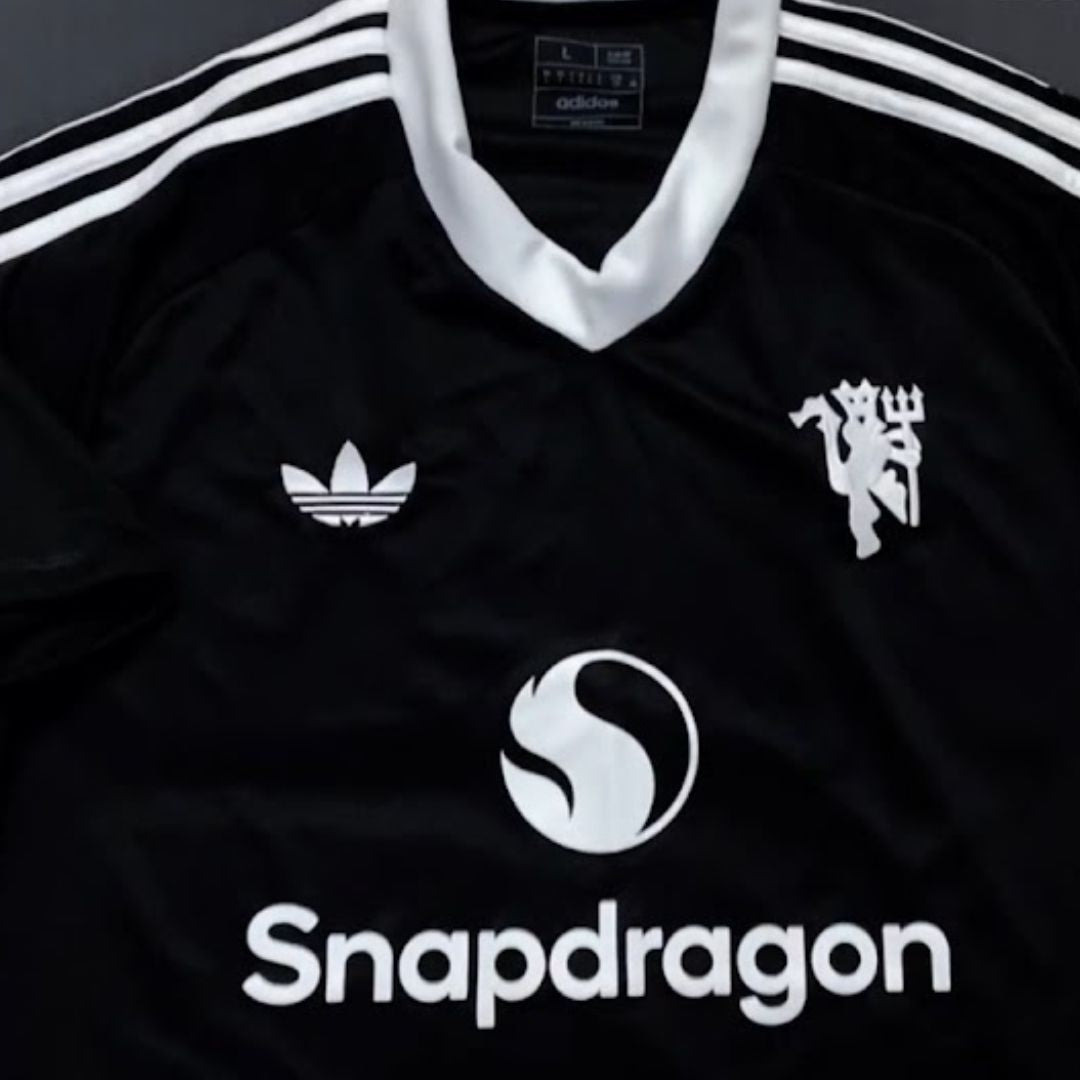 Manchester United 2024/25 Short Sleeve Goalkeeper Third Jersey Shirt