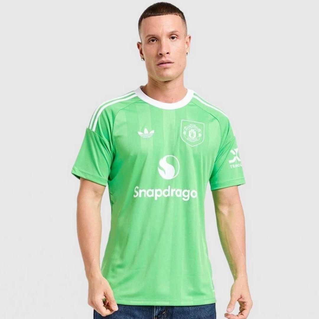 Manchester United 2025/26 Goalkeeper Jersey Shirt Kit # 3