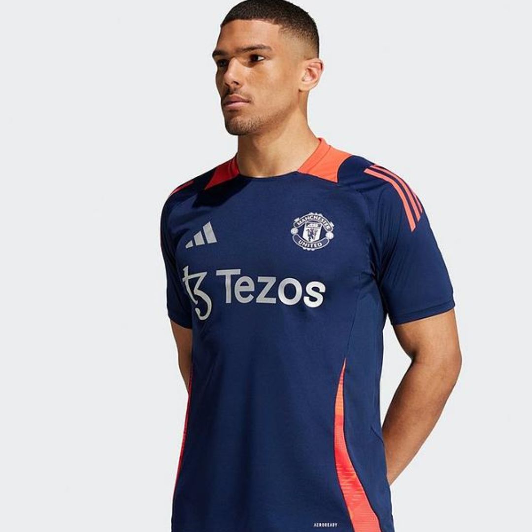 Manchester United 2024/25 Training Jersey Shirt & Shorts Kit