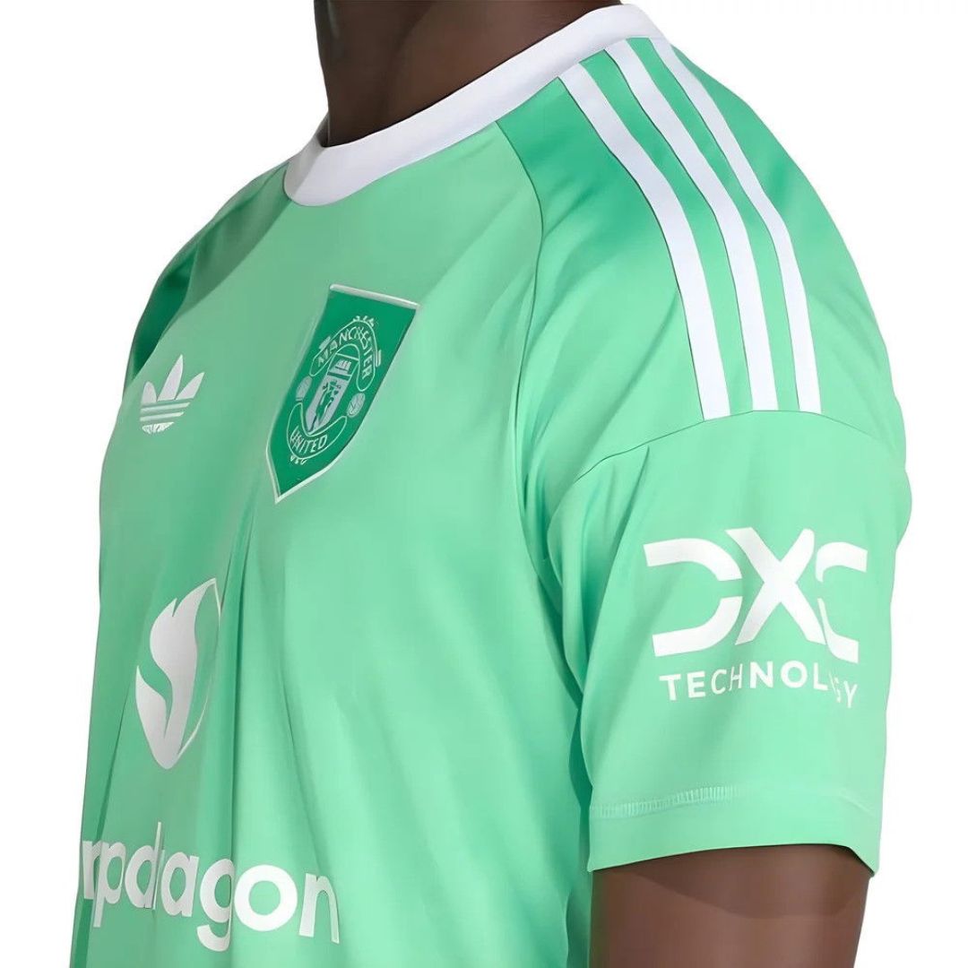 Manchester United 2025/26 Goalkeeper Jersey Shirt Kit # 3