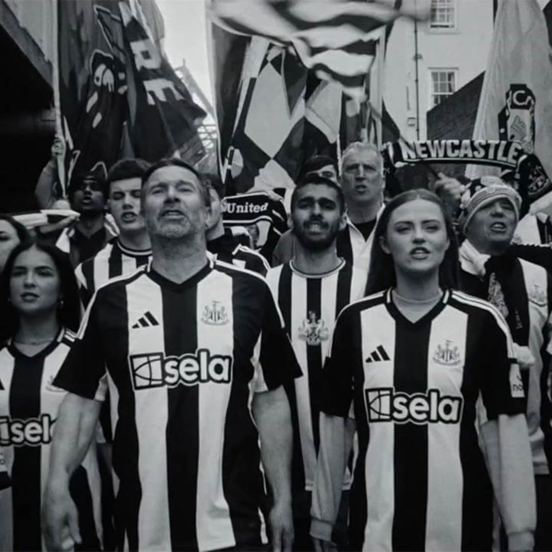 Newcastle United 2024/25 Home Jersey Shirt (Add Your Own Name & Number)