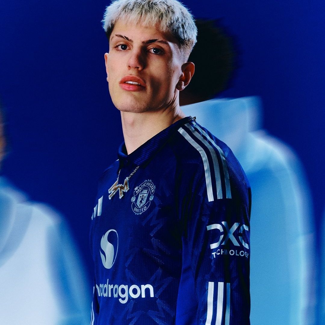 Manchester United 2024/25 Long Sleeve Away Jersey Shirt